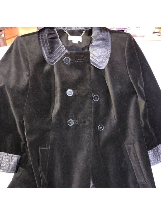 Ann Taylor Jackets & Blazers - ANN Taylor Loft Women’s Small Black Velvet Coat